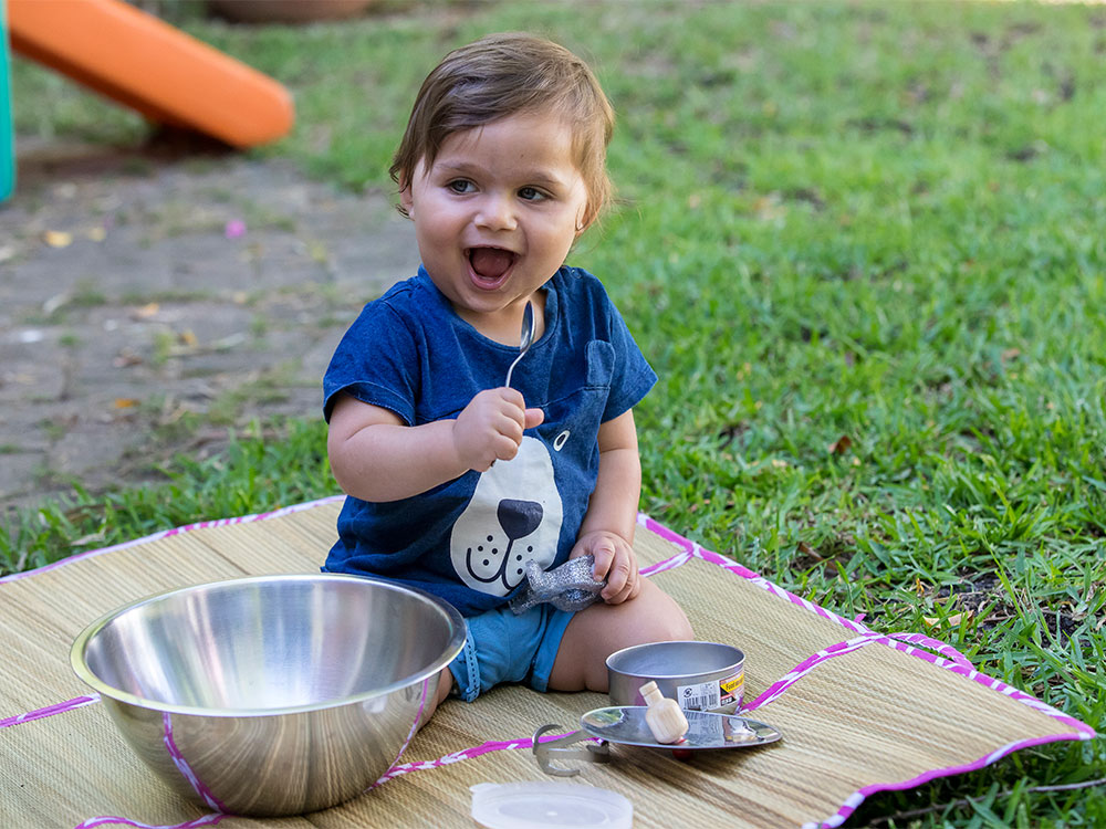 10 Ways For New Baby And Toddler To Play