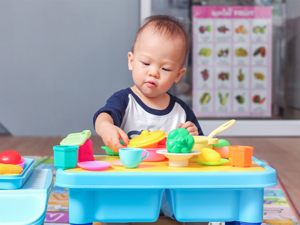 toys for infant cognitive development