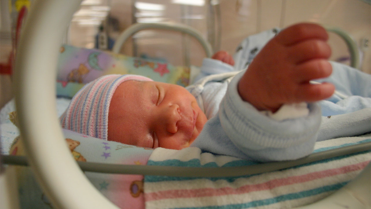 NICU: 18 tips for parents on coping 