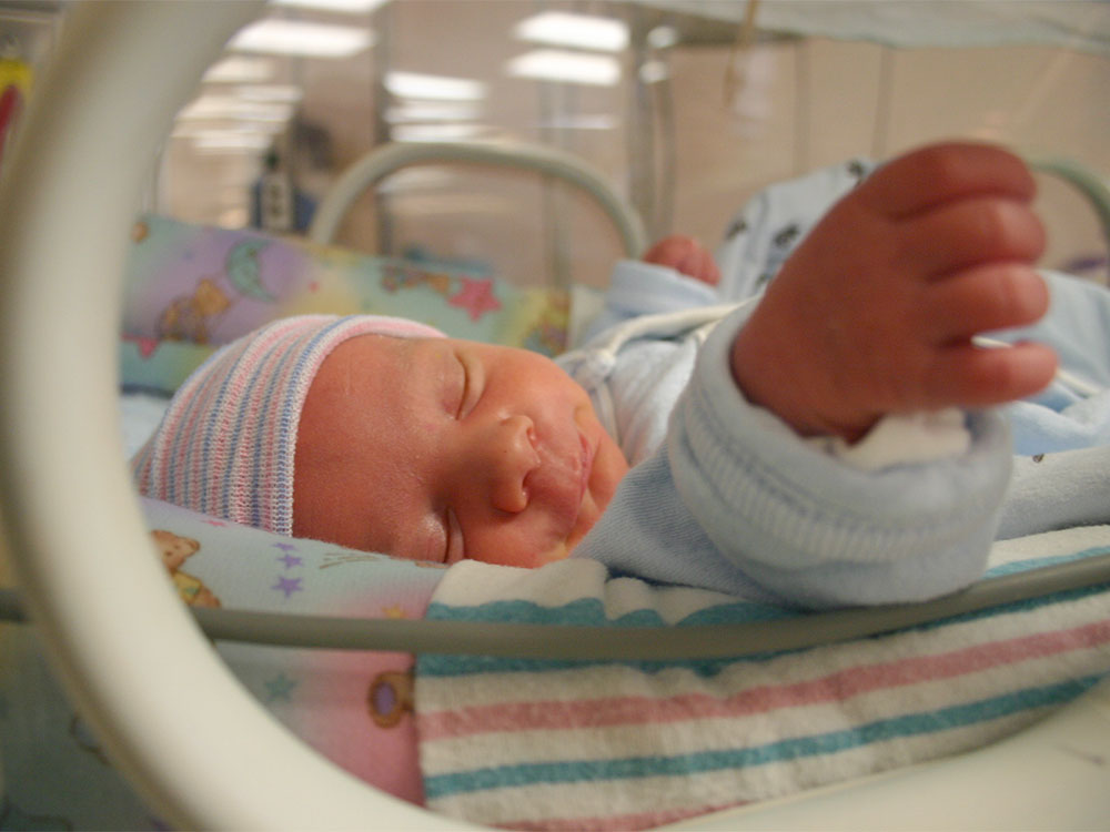 Caring for Premature Babies: Expert Advice and Essential Tips