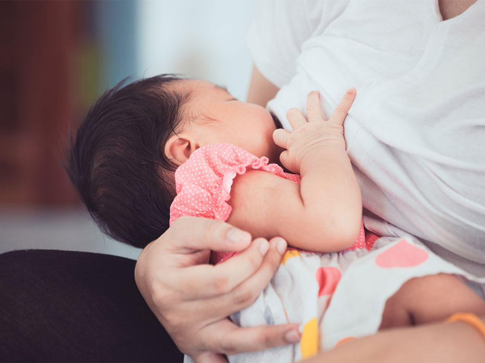 Breastfeeding attachment techniques