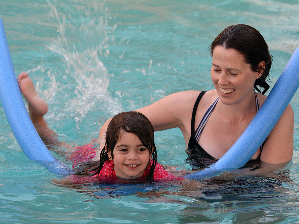 Swimming pool safety for children | Raising Children Network