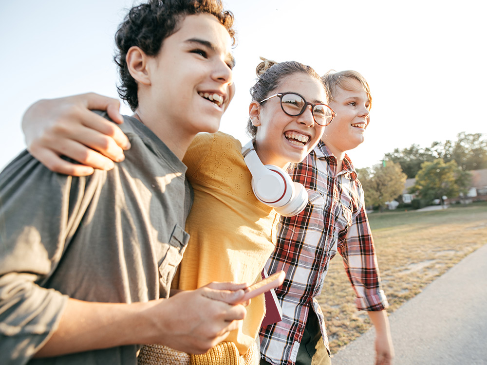 Frenemies & toxic friendships: teenagers | Raising Children Network