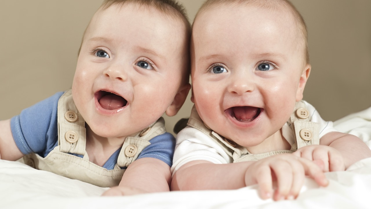 Twin pregnancy identical Infants of