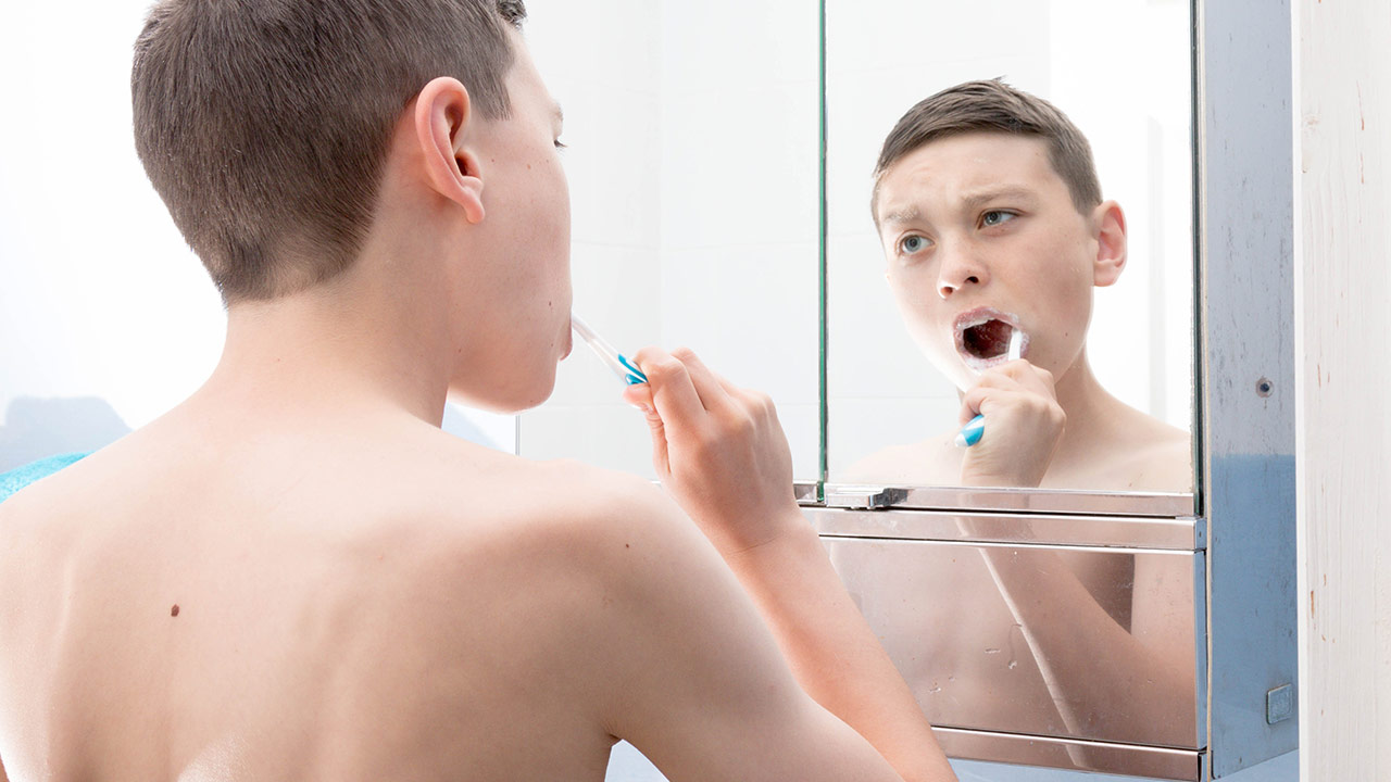 How Long Should A Teenager Brush Their Teeth? 